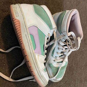 Etnie High Top Sneakers // Women's Size 7.5